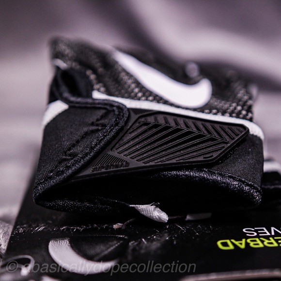 nike superbad gloves 5.0